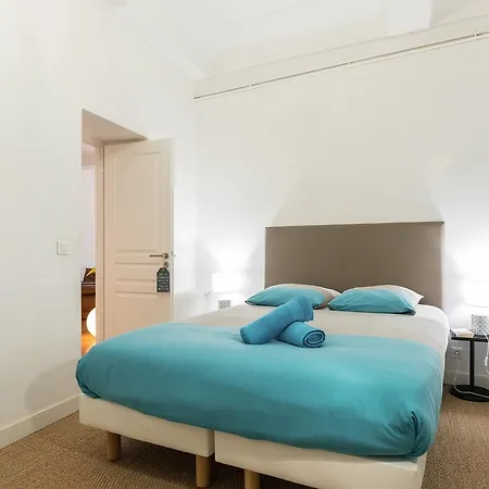 Pref 2 - F4 - Vaste Et Bourgeois ,3 Chambres, Ascenseur, Vx-nice شقة *