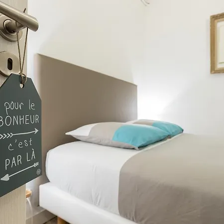 Pref 2 - F4 - Vaste Et Bourgeois ,3 Chambres, Ascenseur, Vx-nice نيس