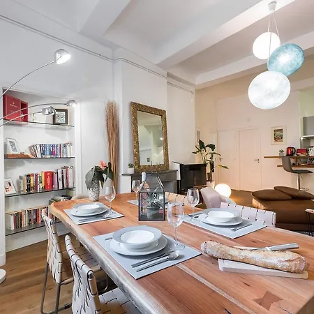 Pref 2 - F4 - Vaste Et Bourgeois ,3 Chambres, Ascenseur, Vx-nice