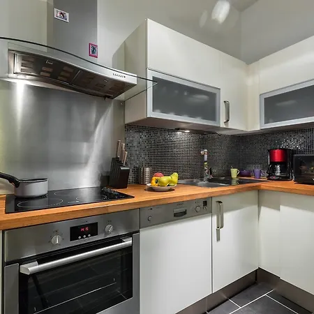 Pref 2 - F4 - Vaste Et Bourgeois ,3 Chambres, Ascenseur, Vx-nice Apartment *