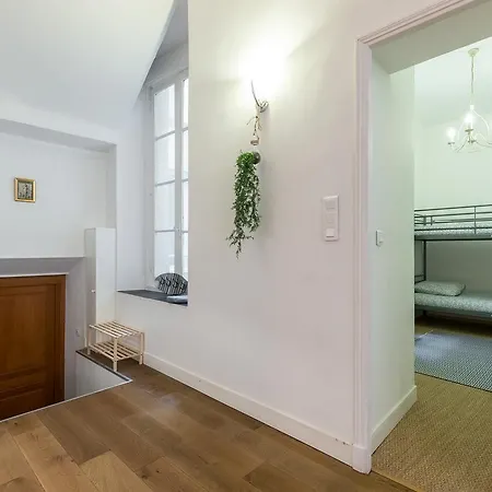 Apartment Pref 2 - F4 - Vaste Et Bourgeois ,3 Chambres, Ascenseur, Vx-nice *